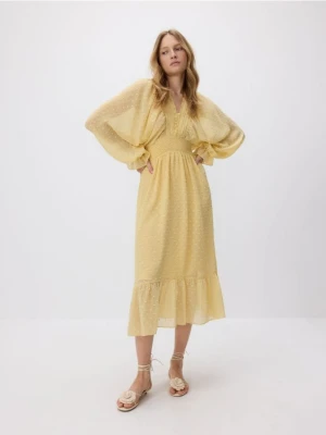 Reserved - Sukienka midi z falbankami - jasnożółty