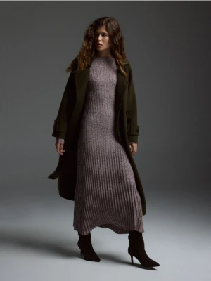 Reserved - Sukienka midi z lyocellem - brązowy