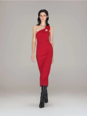 Reserved - Sukienka midi z ozdobnym detalem - czerwony