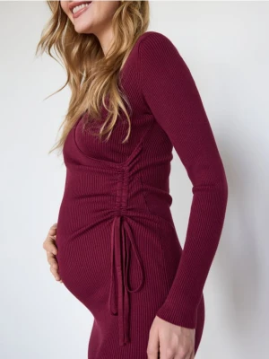 Reserved - Sukienka midi z wiskozy - bordowy