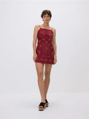 Reserved - Sukienka mini z koralikami - intenstywna czerwień