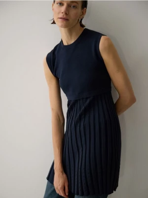 Reserved - Sukienka mini z plisami - granatowy