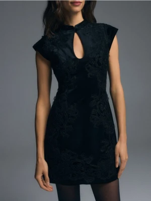 Reserved - Sukienka mini ze zdobieniem - czarny