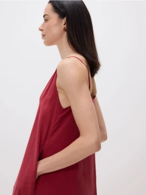 Reserved - Sukienka na ramiączkach z modalem - bordowy