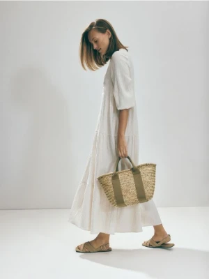 Reserved - Sukienka oversize z wiskozą i lnem - złamana biel