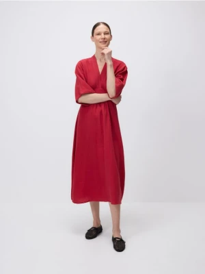 Reserved - Sukienka typu kimono - intenstywna czerwień
