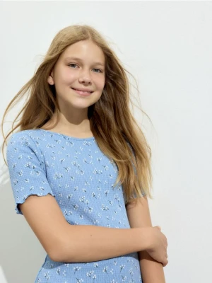 Reserved - Sukienka w kwiaty - jasnoniebieski