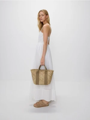 Reserved - Sukienka z ażurową górą - biały