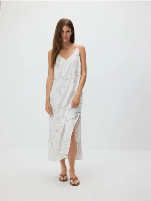 Reserved - Sukienka z cekinami - biały