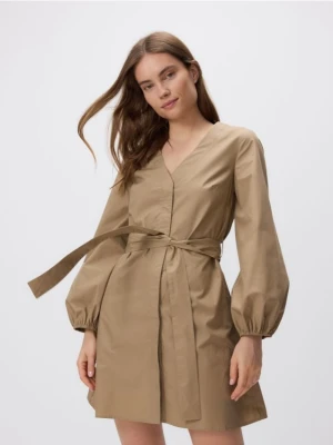 Reserved - Sukienka z dekoltem V - beżowy