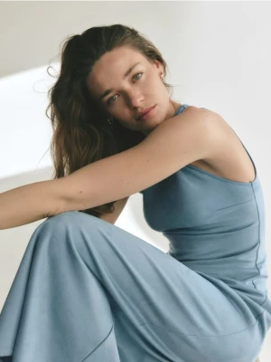 Reserved - Sukienka z imitacji zamszu - jasnoturkusowy