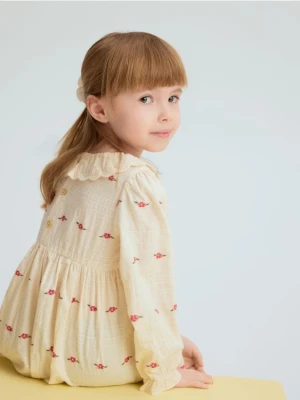 Reserved - Sukienka z kołnierzykiem - kremowy