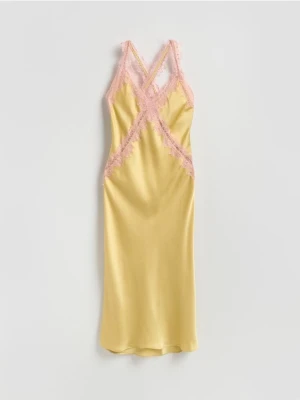 Reserved - Sukienka z koronką - musztardowy