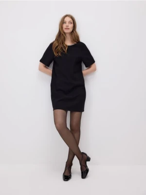 Reserved - Sukienka z ozdobnym dekoltem - czarny