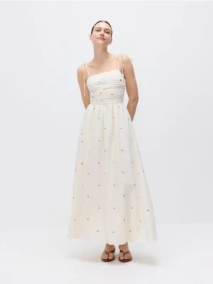 Reserved - Sukienka z ozdobnym haftem - wielobarwny