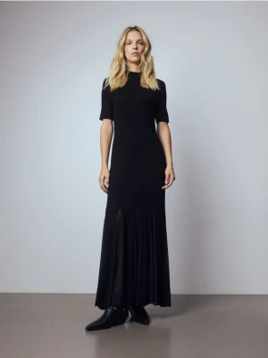 Reserved - Sukienka z ozdobnymi klinami - czarny