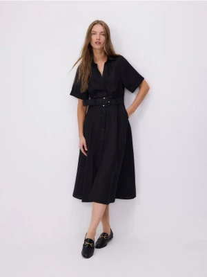 Reserved - Sukienka z paskiem - czarny