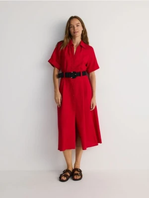 Reserved - Sukienka z paskiem - czerwony