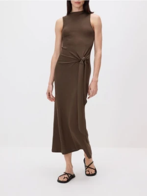 Reserved - Sukienka z wiązaniem - brązowy