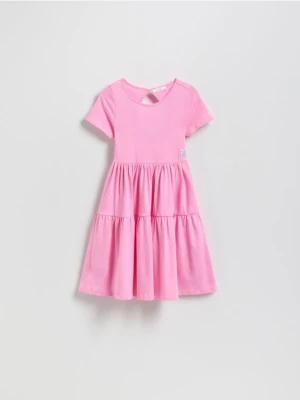 Reserved - Sukienka z wycięciem na plecach - różowy