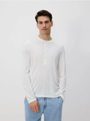 Reserved - Sweter henley - biały