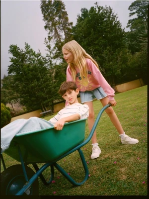 Reserved - Sweter polo w paski - złamana biel