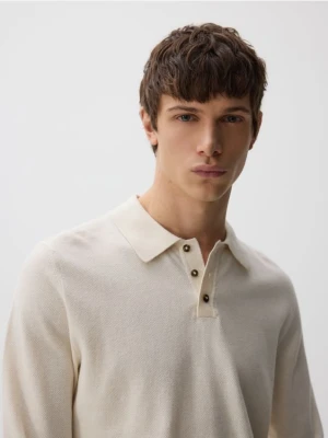 Reserved - Sweter polo z bawełną - beżowy