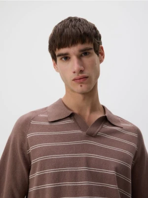 Reserved - Sweter polo z dodatkiem lnu - brązowy