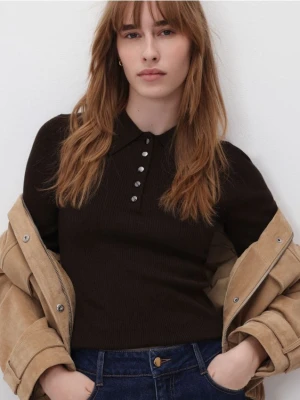 Reserved - Sweter polo z wełną - brązowy