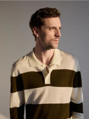 Reserved - Sweter polo z wełny merino - zielony