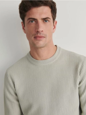 Reserved - Sweter w prążek - jasnozielony