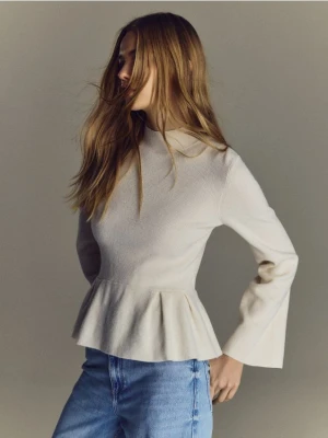 Reserved - Sweter z baskinką - kremowy