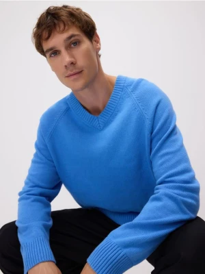 Reserved - Sweter z dekoltem V - niebieski