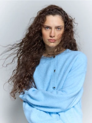 Reserved - Sweter z dekoracyjnymi guzikami - jasnoniebieski