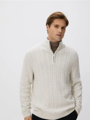 Reserved - Sweter z domieszką wełny - złamana biel