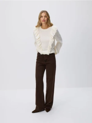 Reserved - Sweter z falbankami - kremowy