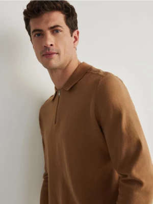 Reserved - Sweter z kołnierzem - brązowy