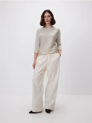 Reserved - Sweter z metalizowaną nitką - złoty