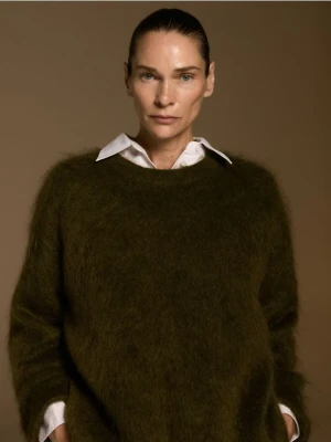 Reserved - Sweter z moherem - oliwkowy