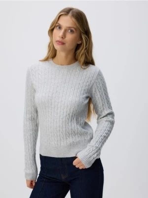 Reserved - Sweter z ozdobnym splotem - jasnoszary