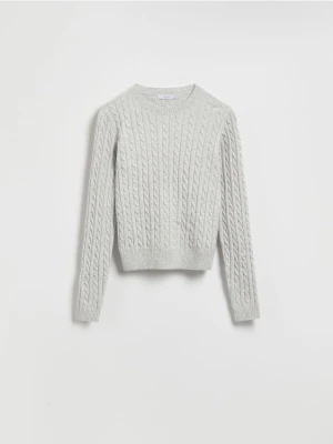 Reserved - Sweter z ozdobnym splotem - jasnoszary