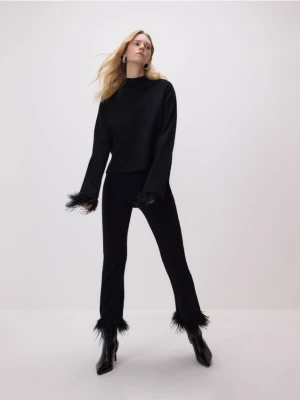 Reserved - Sweter z piórami - czarny