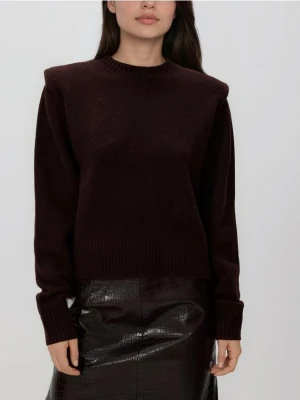 Reserved - Sweter z poduszkami na ramionach - brązowy