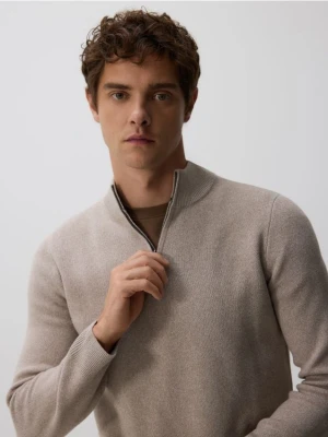 Reserved - Sweter z rozpinanym golfem - beżowy