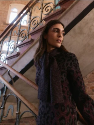 Reserved - Sweter z szalowym kołnierzem - wielobarwny