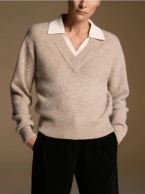 Reserved - Sweter z wełną - beżowy