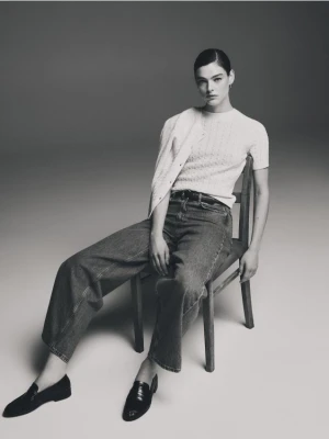 Reserved - Sweter z wełną i dodatkiem kaszmiru - złamana biel