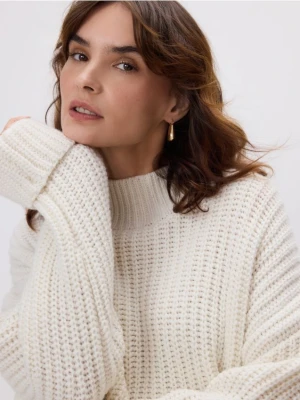 Reserved - Sweter z wełną - złamana biel