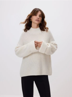 Reserved - Sweter z wełną - złamana biel
