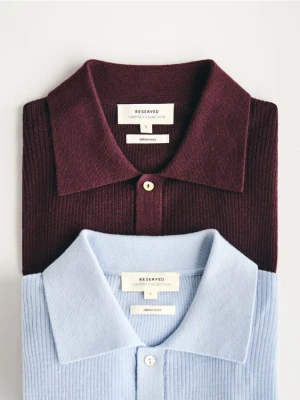Reserved - Sweter z wełny merino - ciemnofioletowy